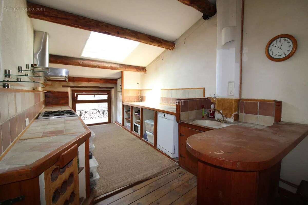 Appartement à POURCIEUX