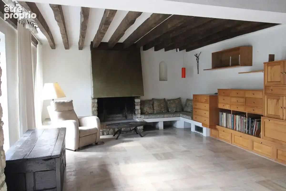 Maison de + 210 m2 avec dépendances (2nde maison) sur terrain de +/- 2500 m2 - photo 9