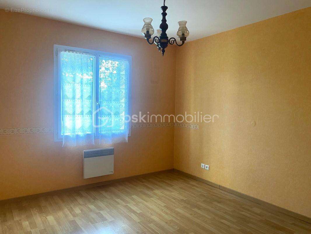 Villa de plein pied avec maison secondaire - photo 4