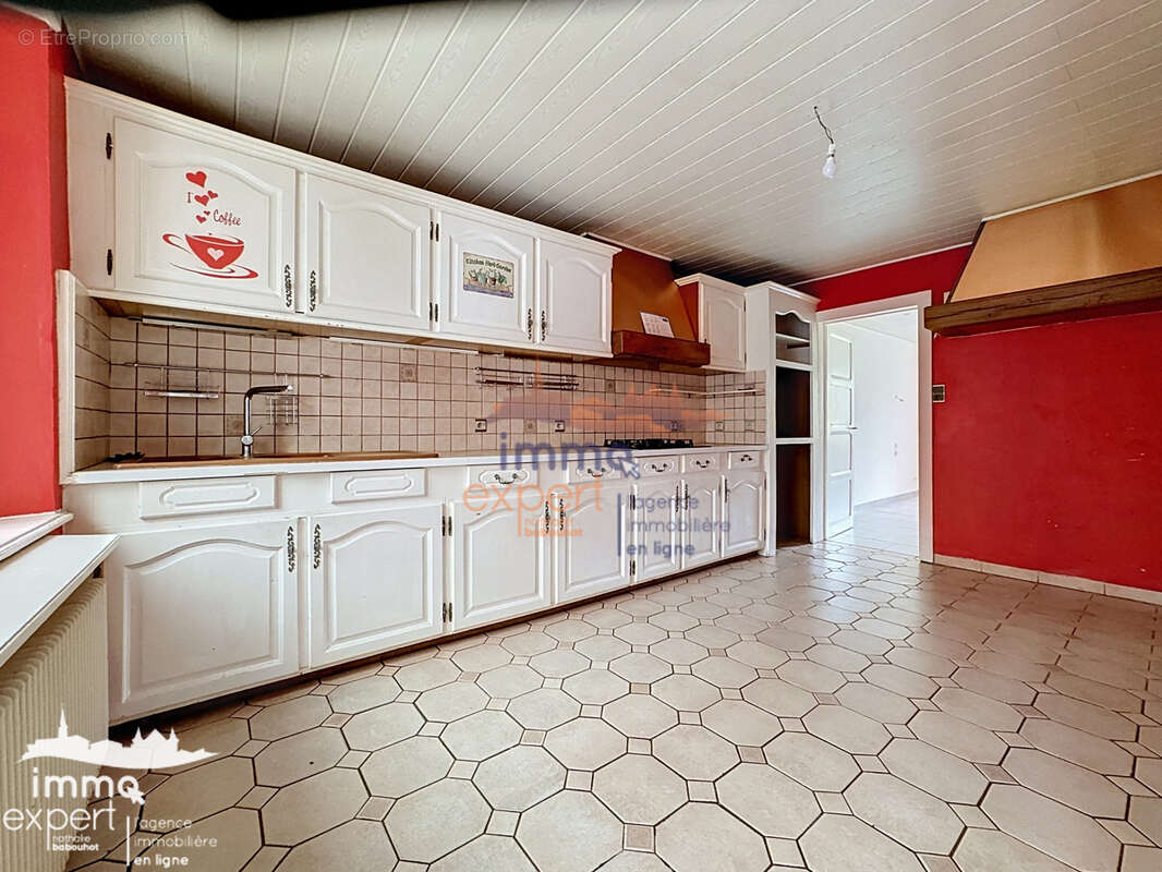 Maison de village à conforter, 7 pièces, 198 m2 - photo 2