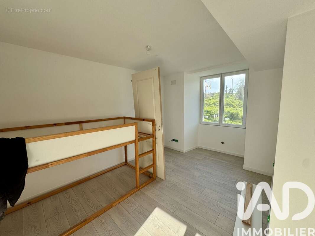 Maison 152 m² à Nanteuil-Auriac-De-Bourzac  - photo 9