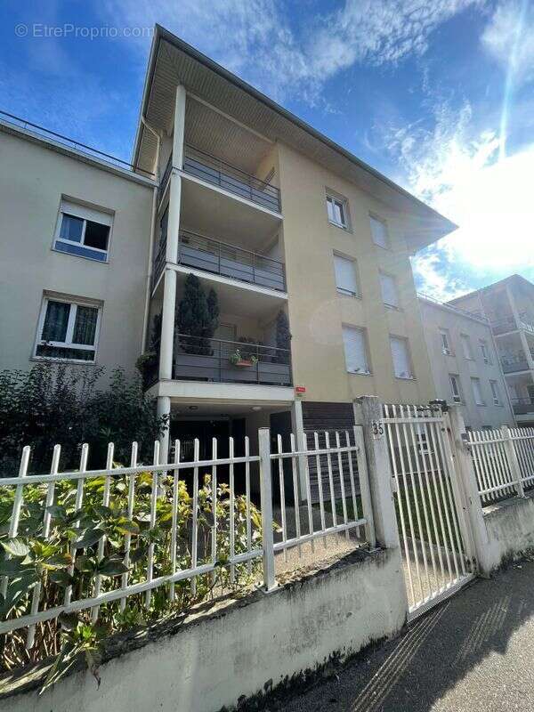 Appartement à LYON-9E