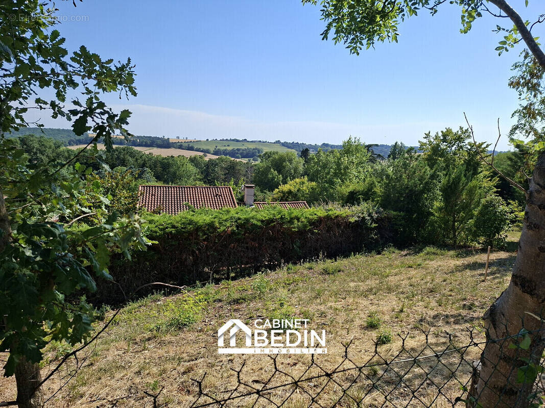 Terrain à DREMIL-LAFAGE