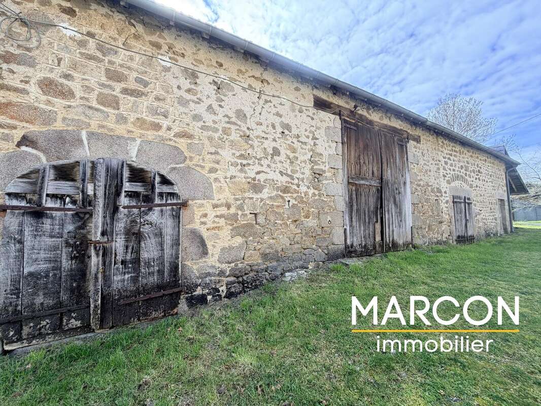 Maison à SAINTE-FEYRE