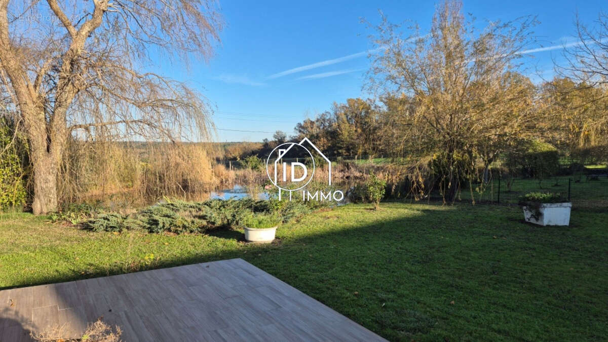 Maison à SAINT-ANDRE-DE-DOUBLE