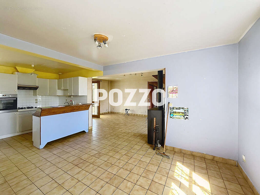 Maison à SAINT-GEORGES-D&#039;ELLE