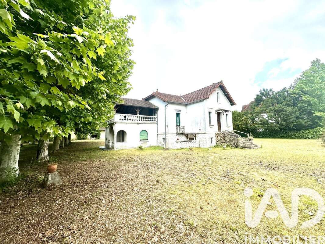 Photo 2 - Maison à ROQUEFORT