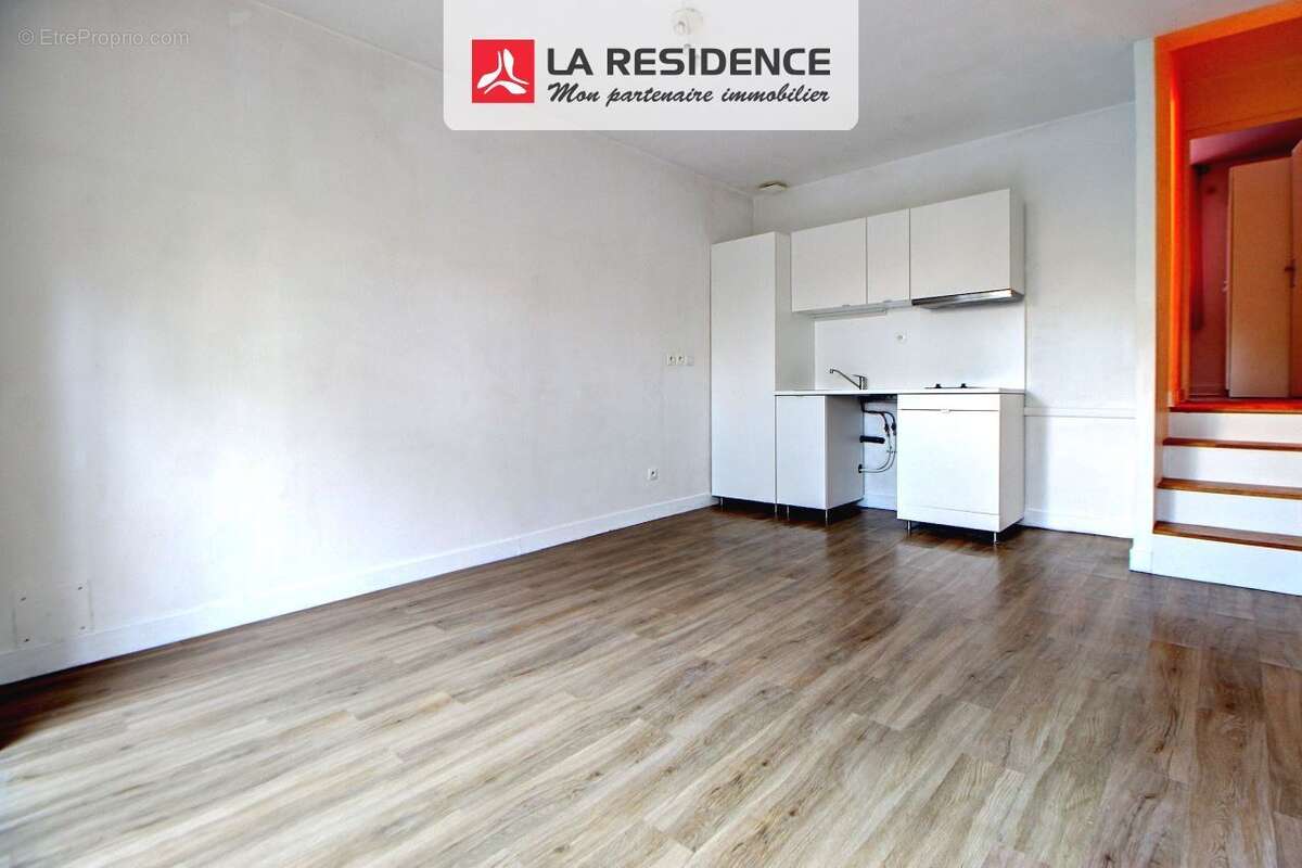 Appartement à VERNEUIL-SUR-SEINE