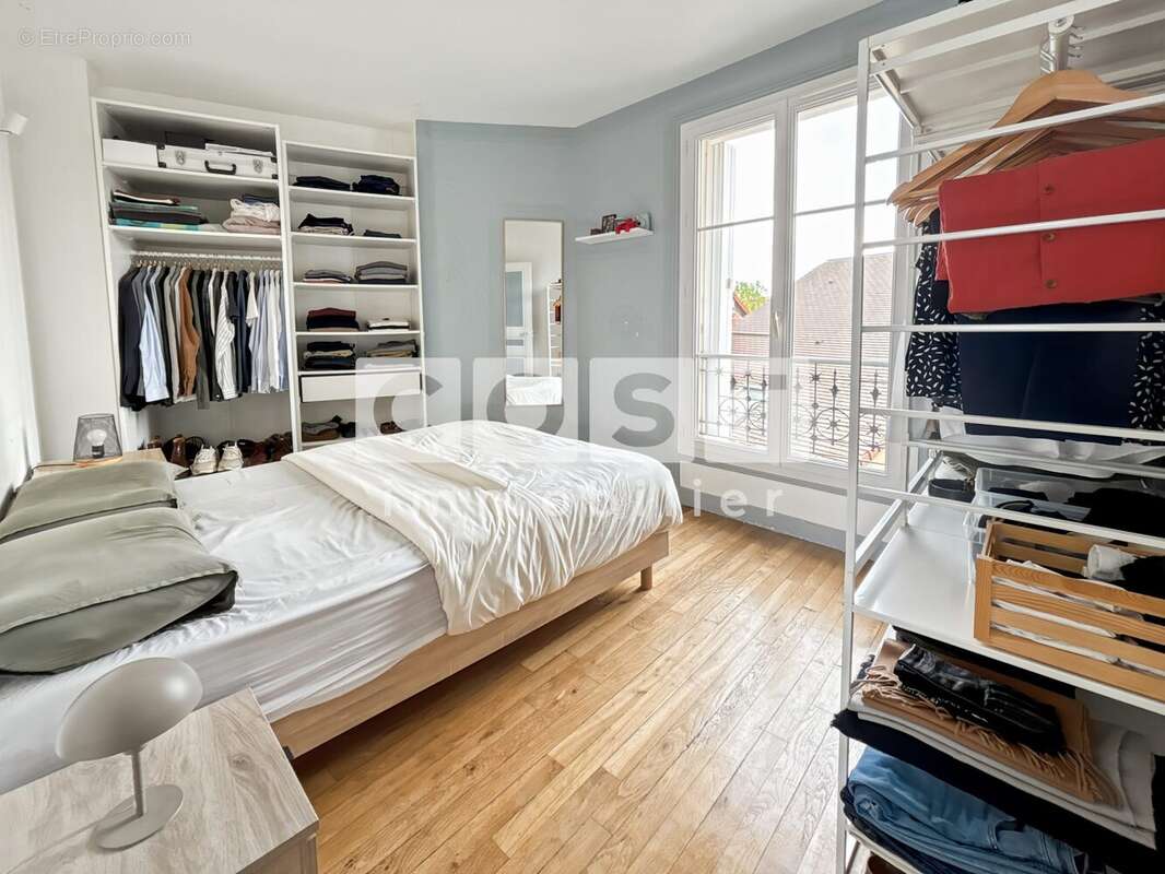 Appartement à COLOMBES