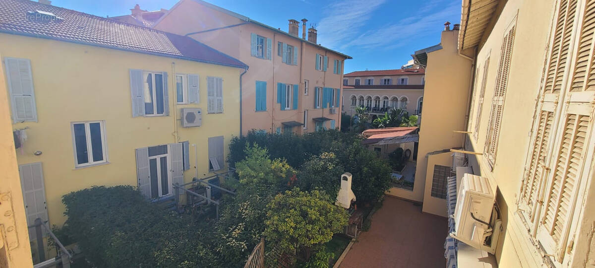 Appartement à MENTON