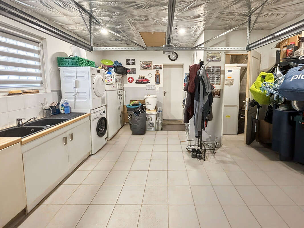 Maison à VAUX-LE-PENIL