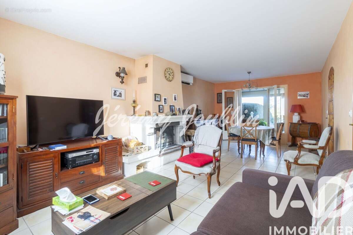 Photo 8 - Maison à JOUY-LE-MOUTIER
