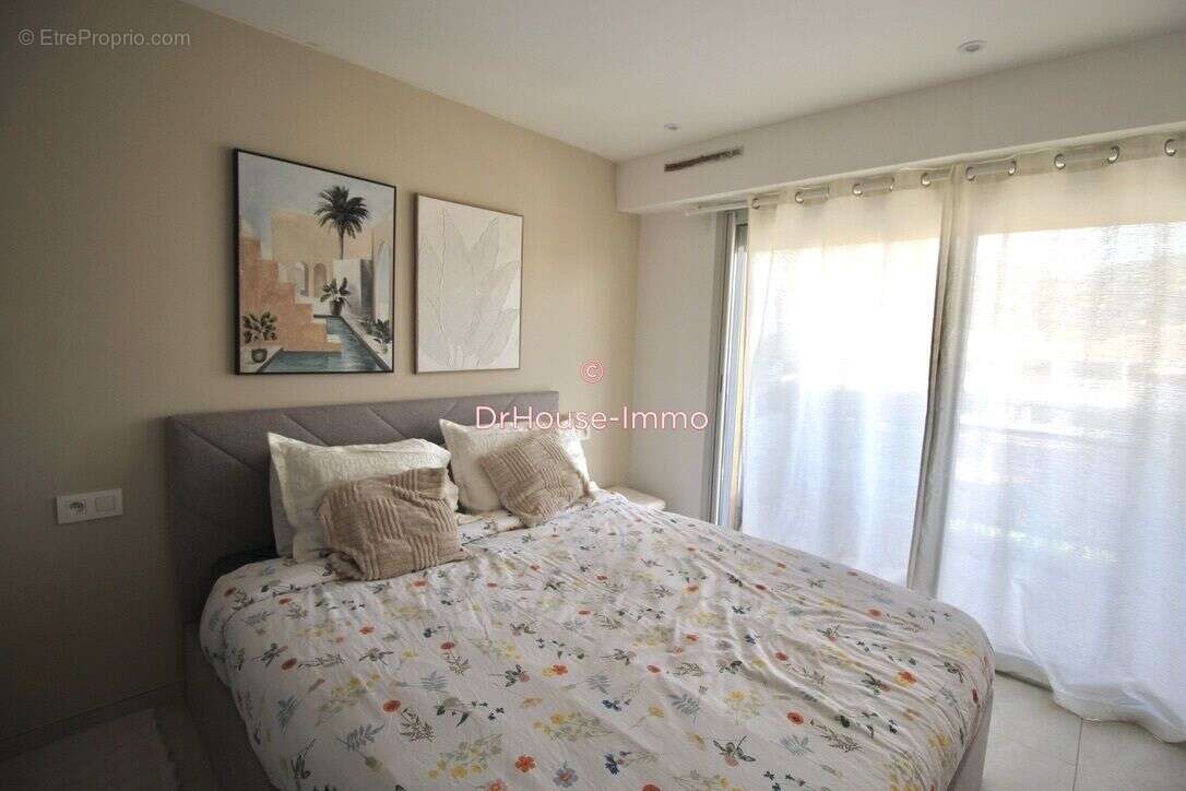 Appartement 35 m² à Cavalaire-Sur-Mer  - photo 4