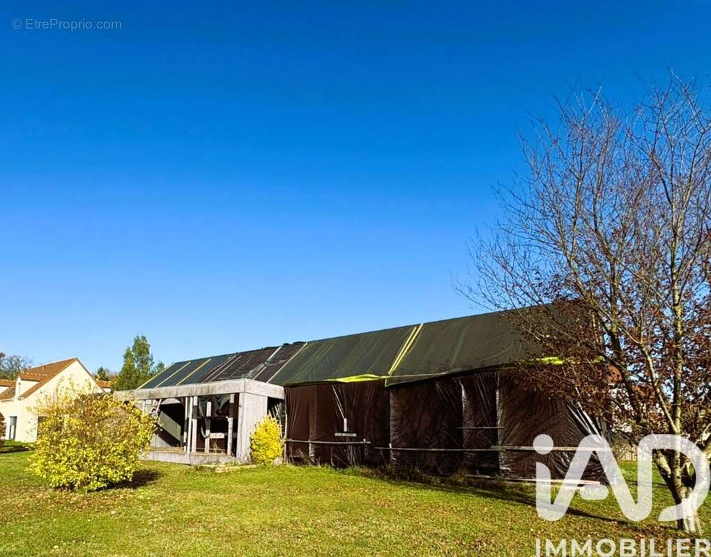 Photo 2 - Maison à SAINT-MAURICE-MONTCOURONNE