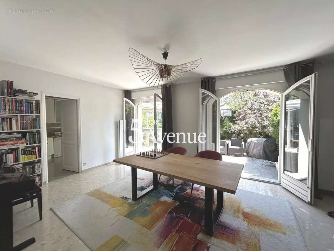 Maison à SAINT-MAUR-DES-FOSSES