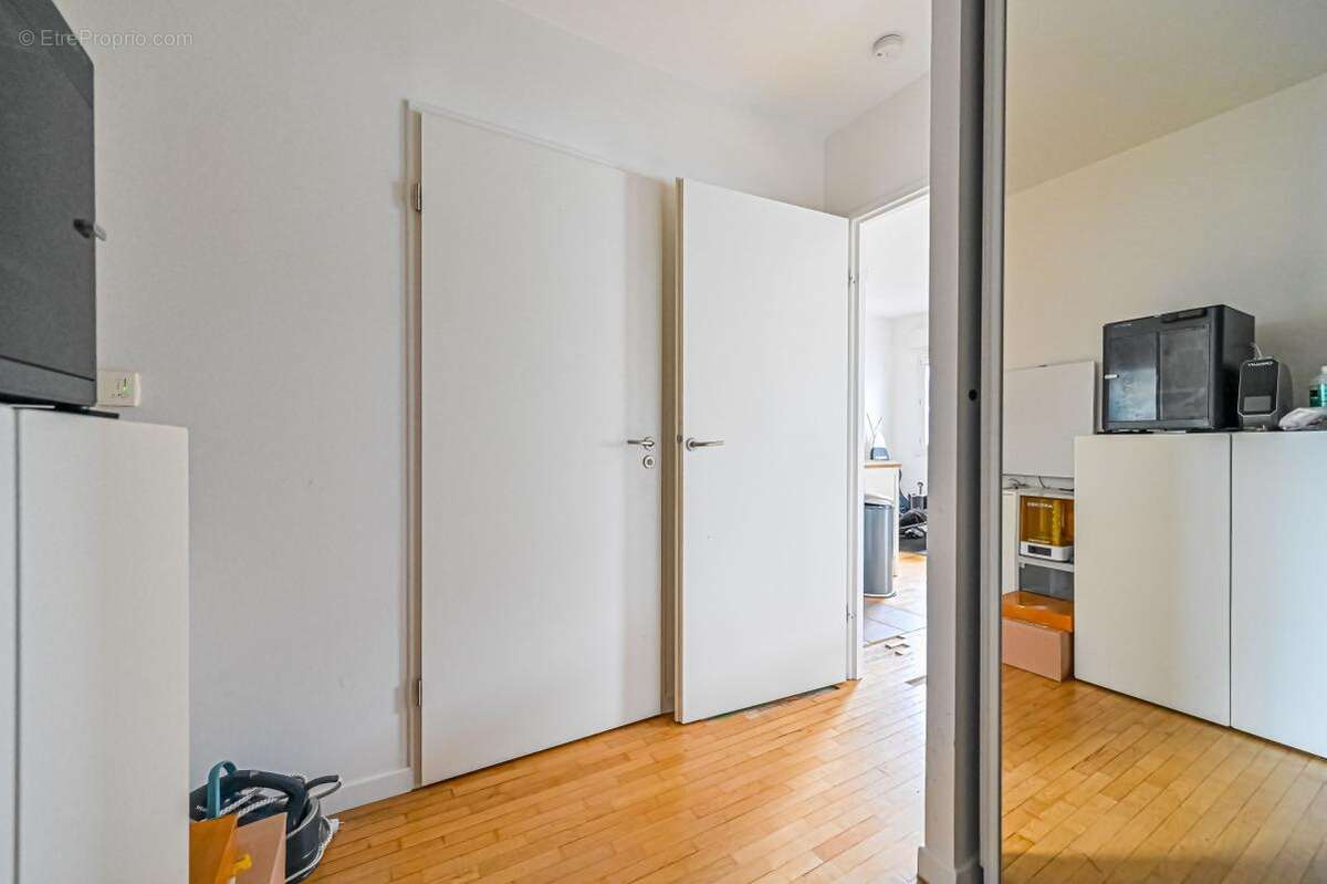 Appartement à LES LILAS