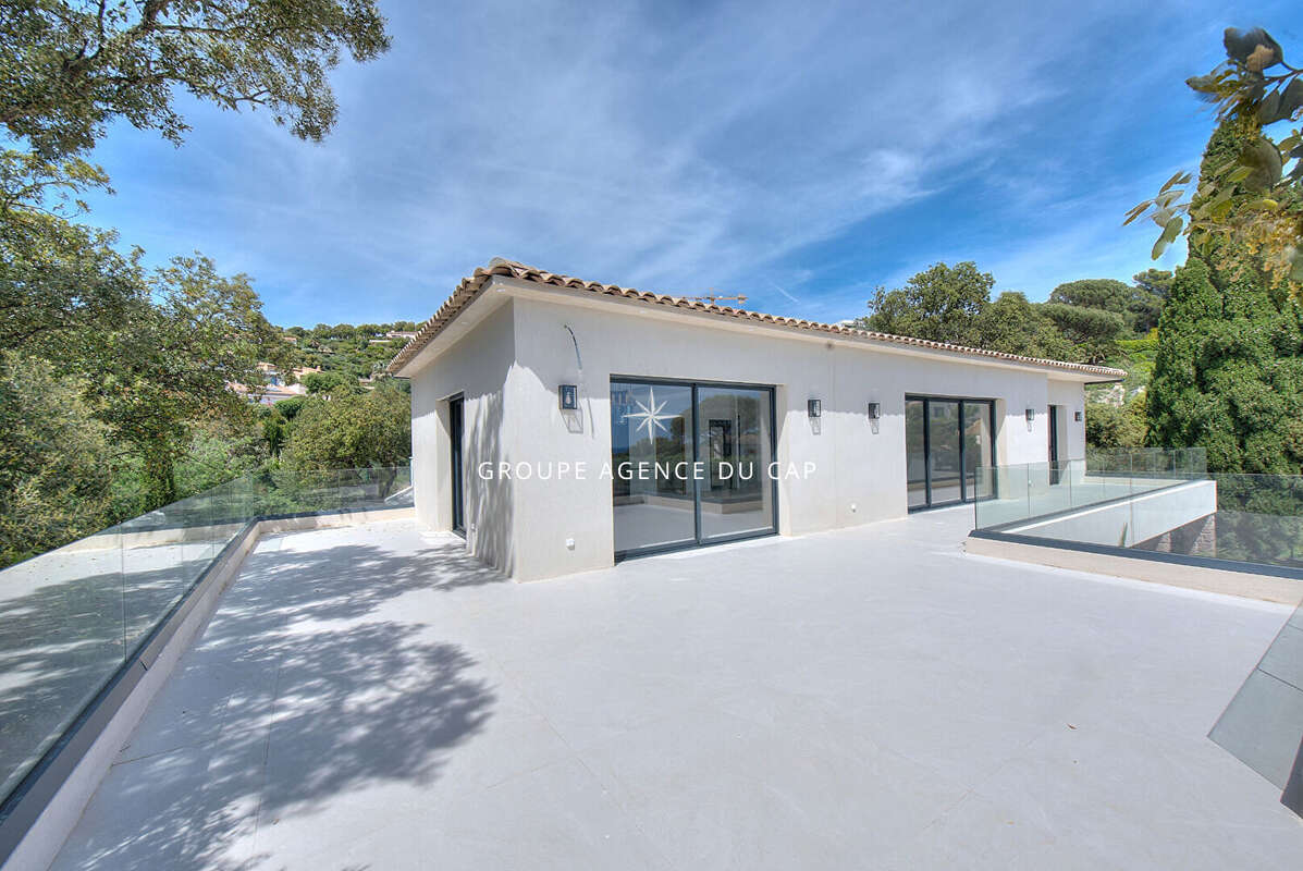 Maison à LES ISSAMBRES