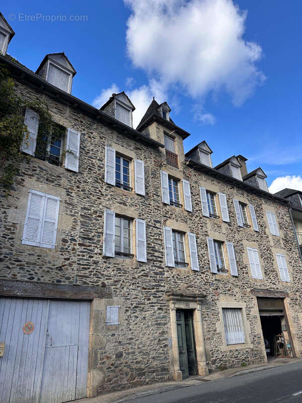 Maison à ESTAING