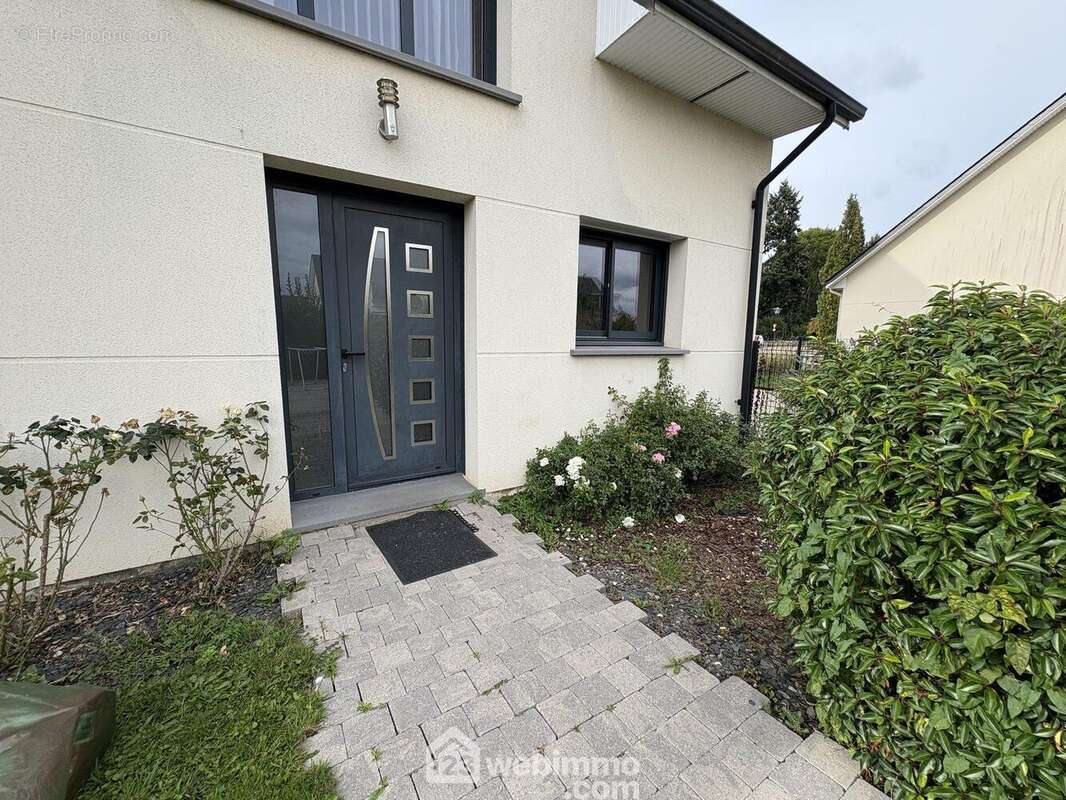 Maison à ISNEAUVILLE