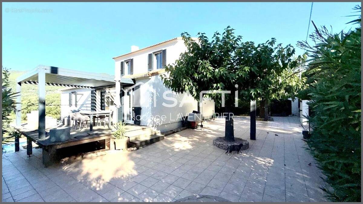 Maison 140 m² à Sarrola-Carcopino  - photo 1