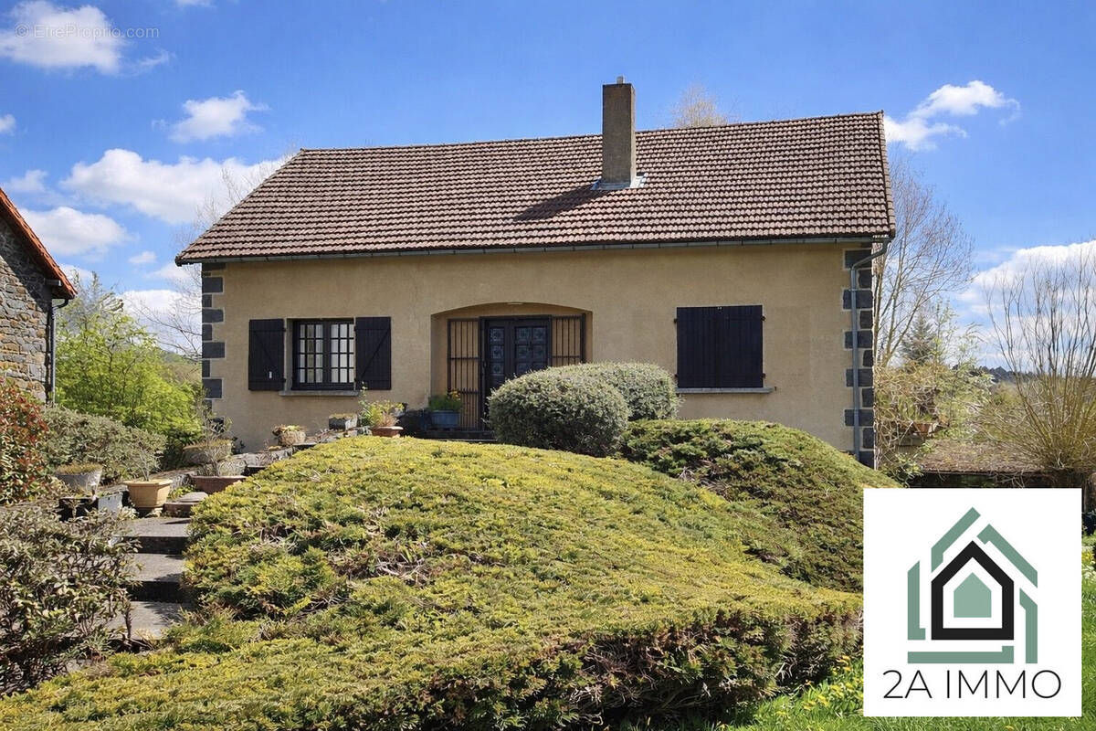 Maison à MAZAYE