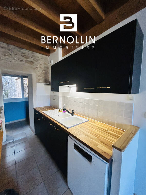 Maison à NEUVILLE-SUR-AIN