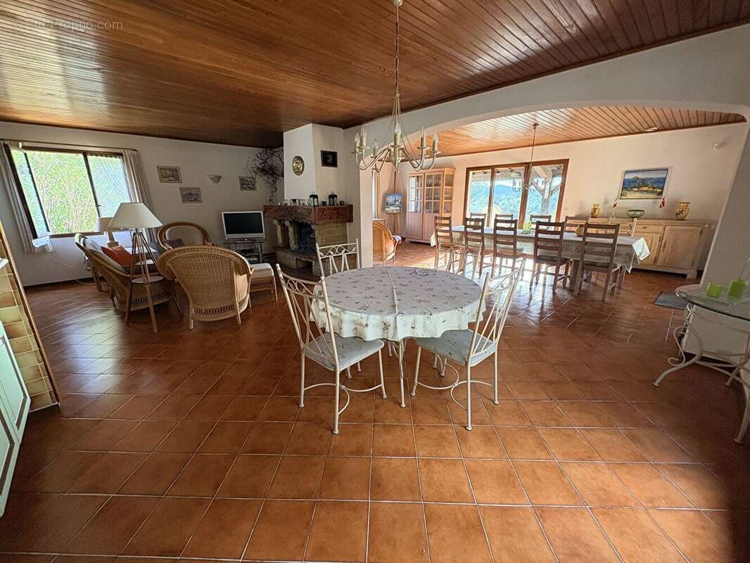 Villa - 5/6 pièces - vidauban - photo 8