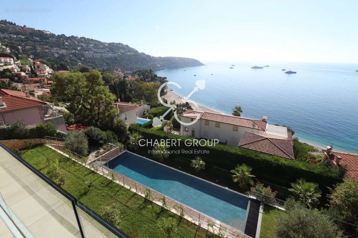 Appartement à ROQUEBRUNE-CAP-MARTIN