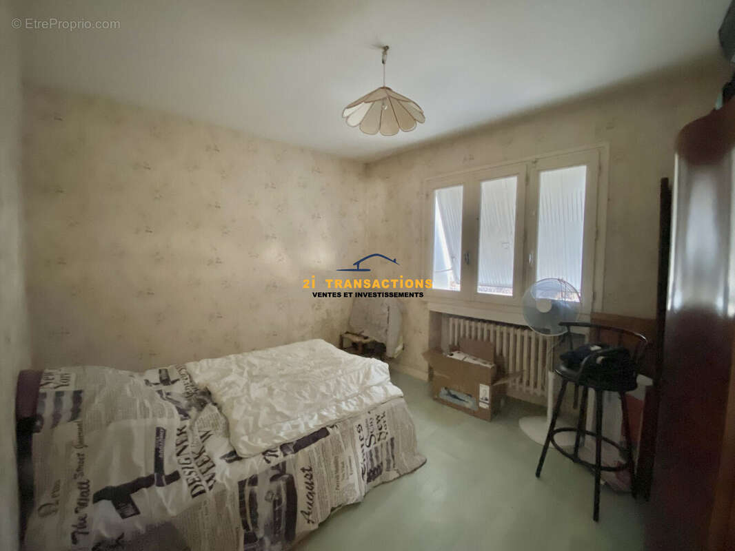 Appartement à SURY-LE-COMTAL