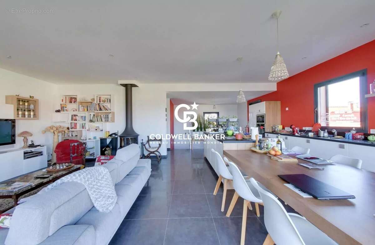 Maison à SAINT-CYPRIEN