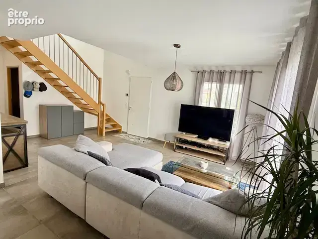Chevry 01170, villa individuelle T5, 120m2 avec garage et jardin - photo 5
