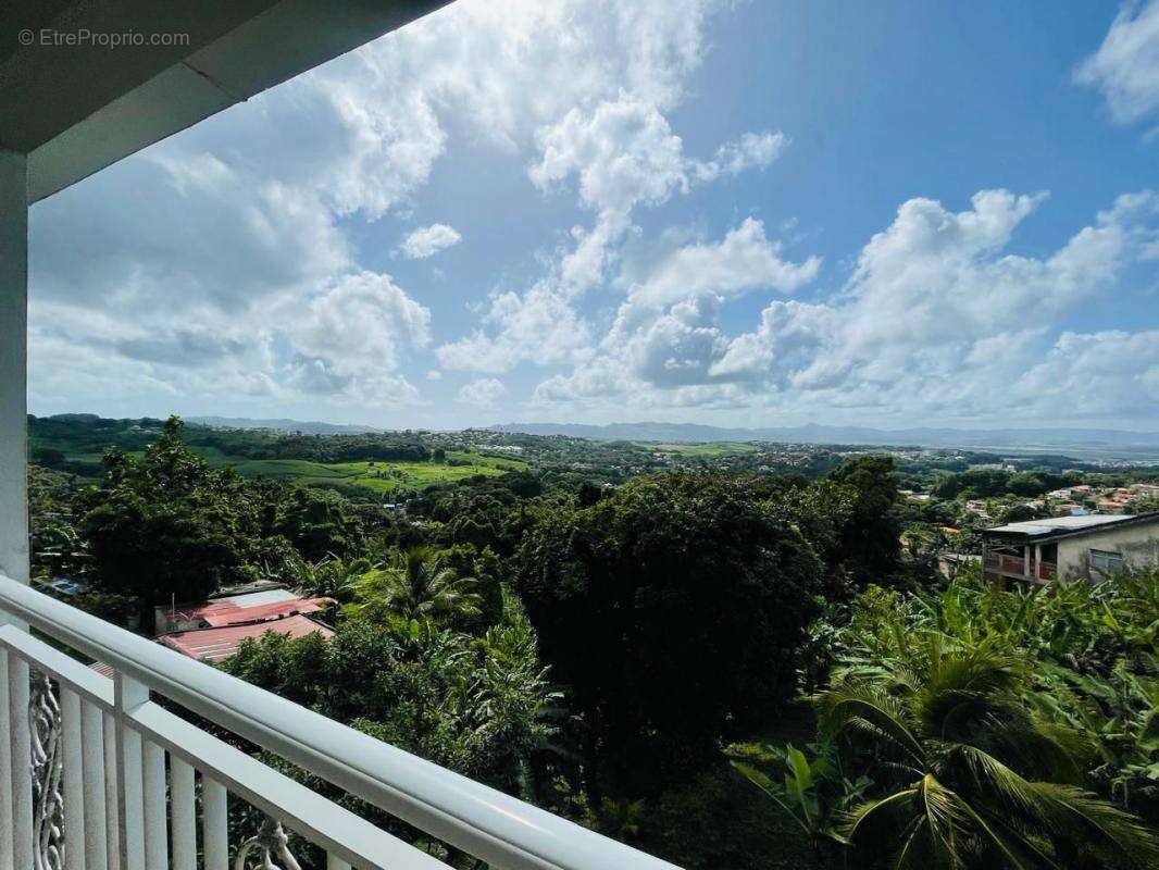 Maison à FORT-DE-FRANCE