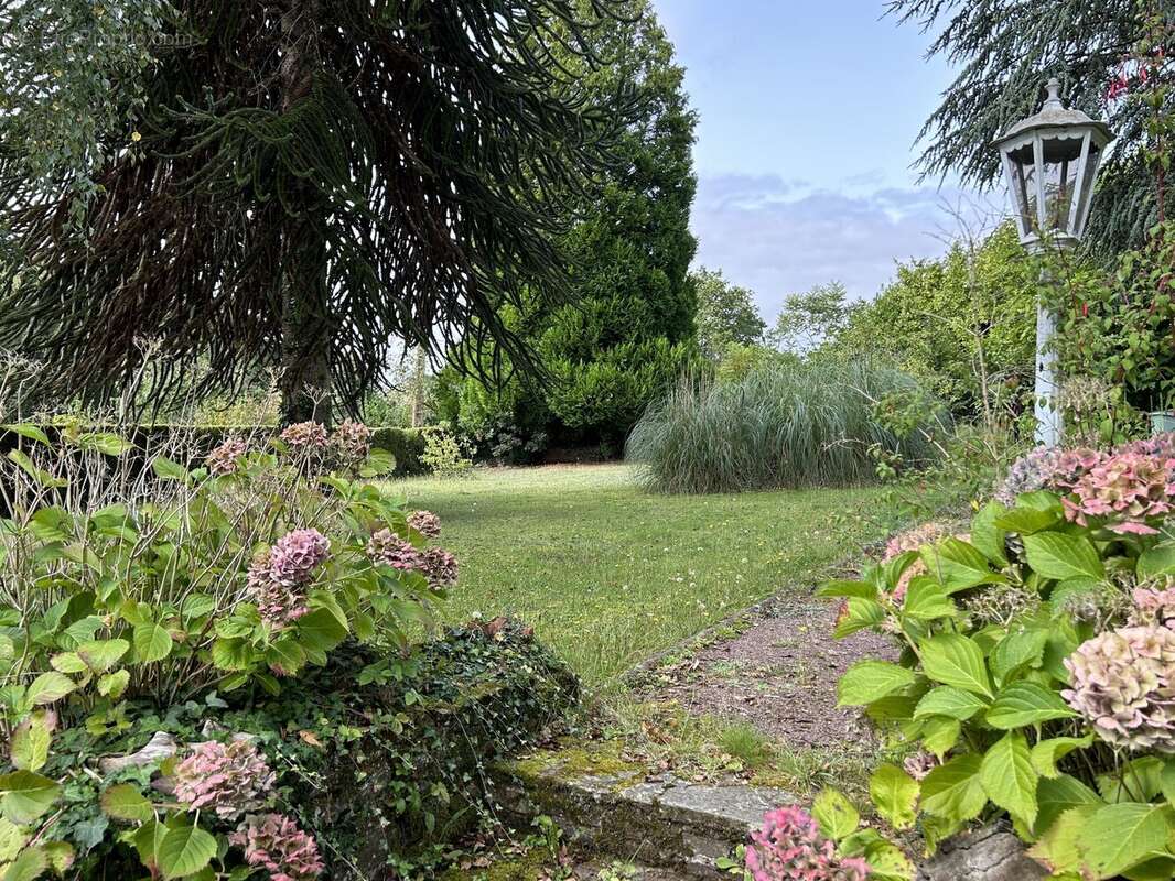 Maison à PONT-D&#039;OUILLY