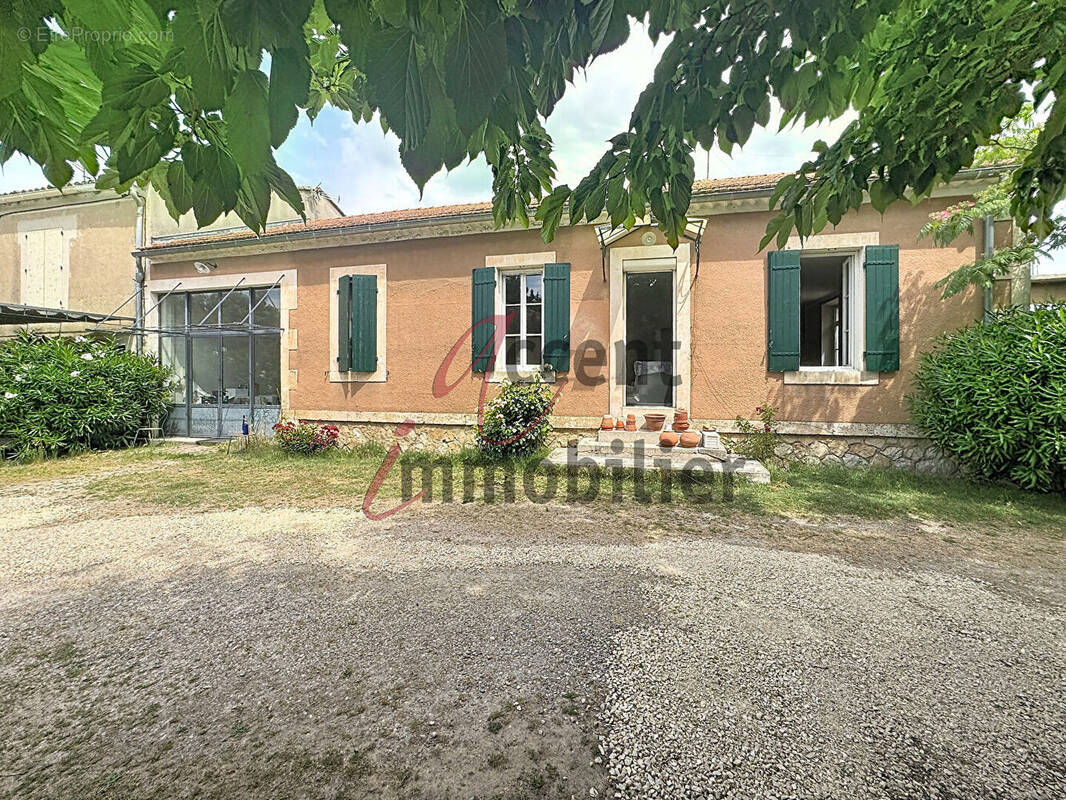 Maison à MOLLEGES