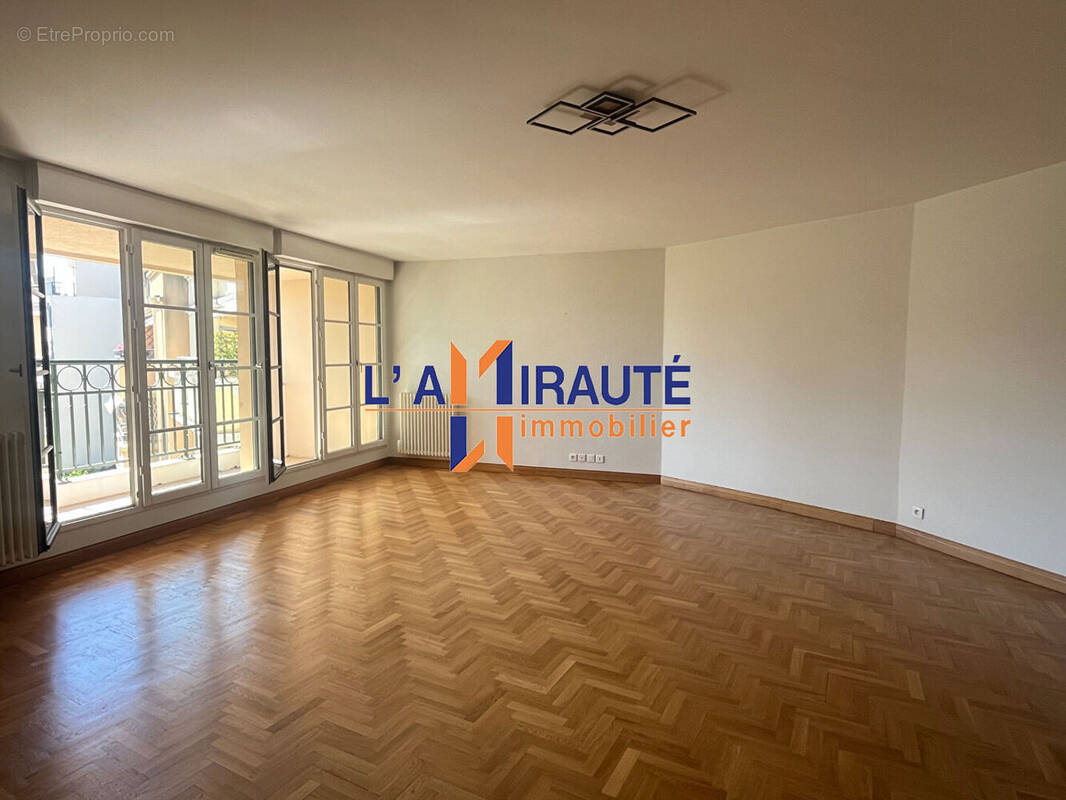Appartement à MAISONS-LAFFITTE