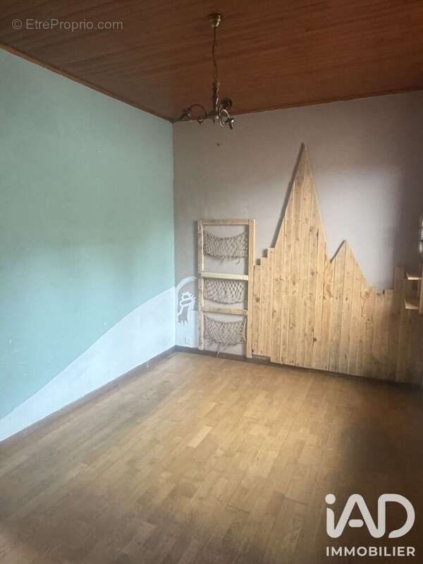 Maison 59 m² à Saint-Alban-Des-Hurtieres  - photo 9