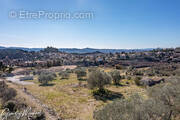 Terrain à FORCALQUIER