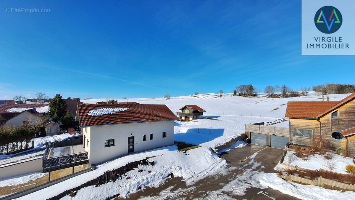 Appartement à LES HOPITAUX-VIEUX
