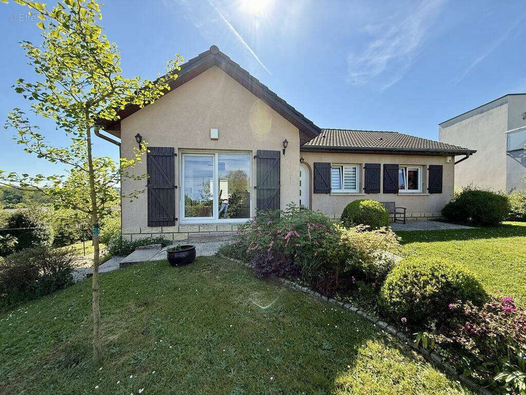 Maison à MONTIGNY-SUR-CHIERS