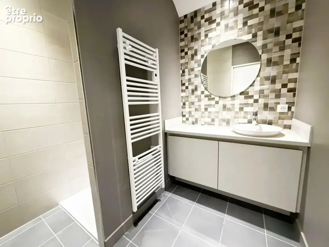 Vichy plan d'eau-elegant duplex 114 m2 entierement renove - photo 12
