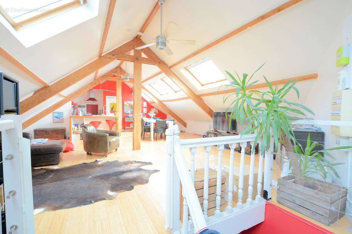 Appartement à SAINT-MAUR-DES-FOSSES