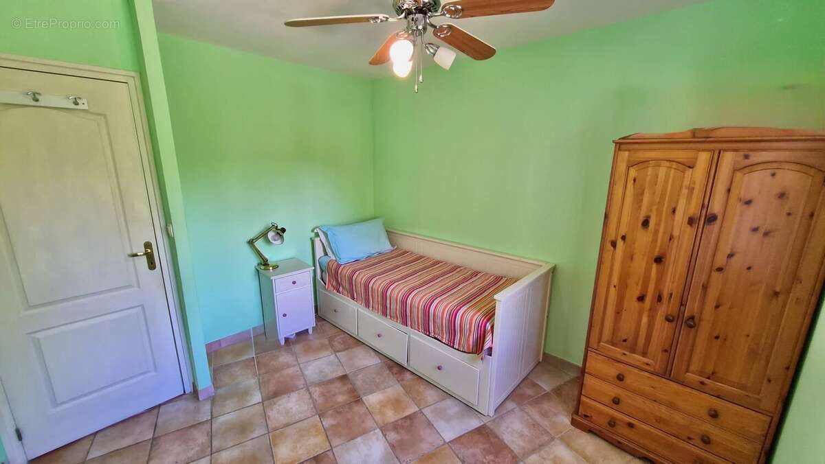 Maison lumineuse de 4 chambres avec grand jardin, piscine et vues dégagées près de Pézenas - photo 20