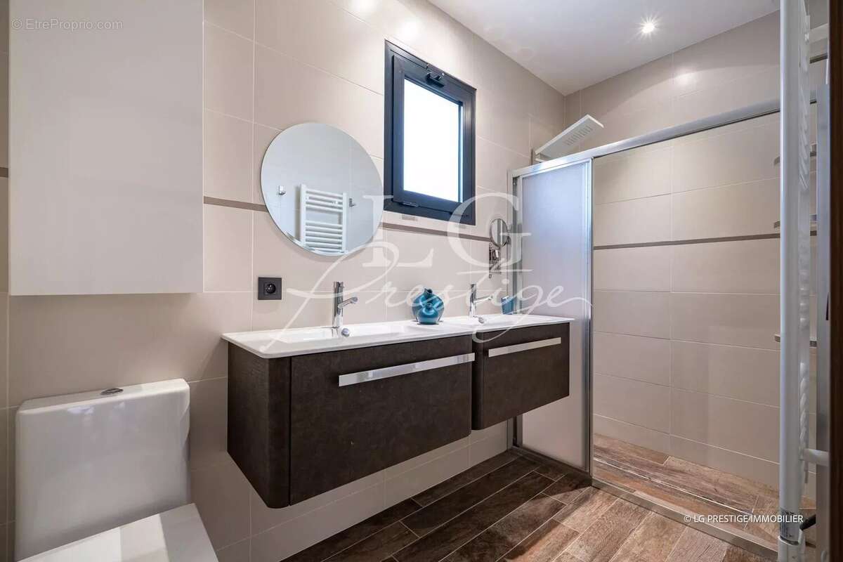 Maison à MONTAUROUX