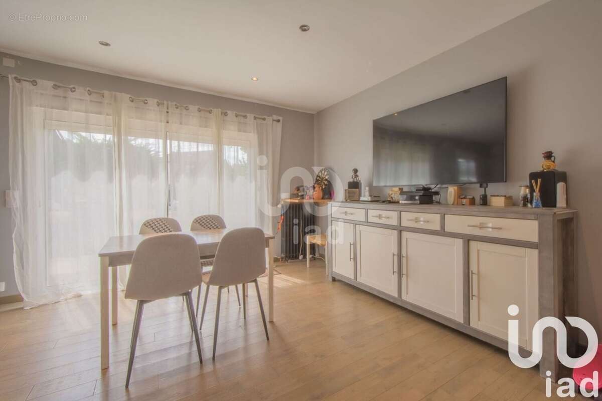 Photo 2 - Maison à SUCY-EN-BRIE