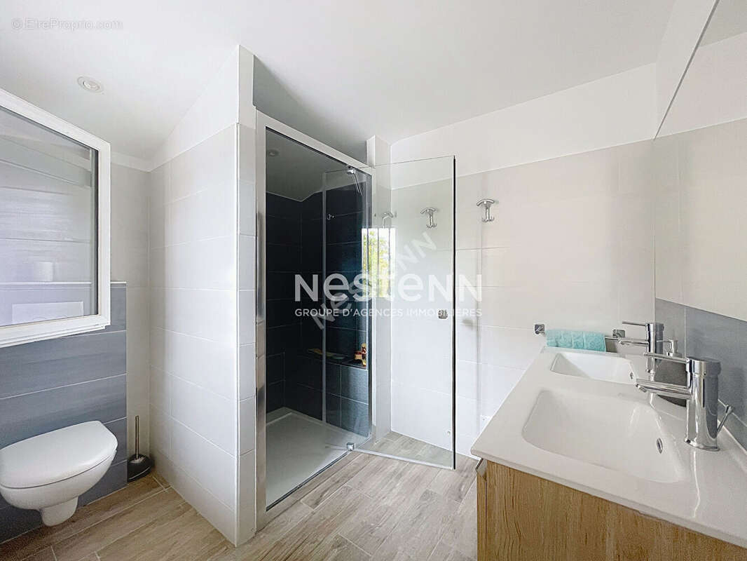 Lourmarin - Maison  5 pièce(s), 180m2, 4 belles chambres, garage-,piscine - photo 12