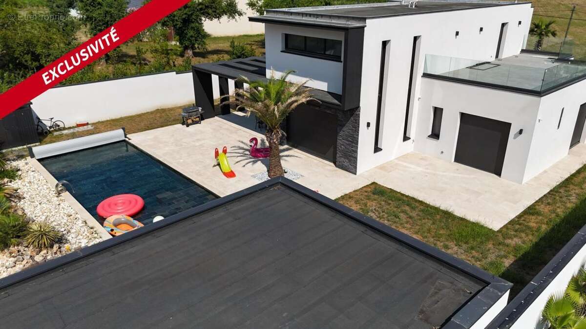 Superbe villa d’architecte de 235 m² avec piscine - photo 13