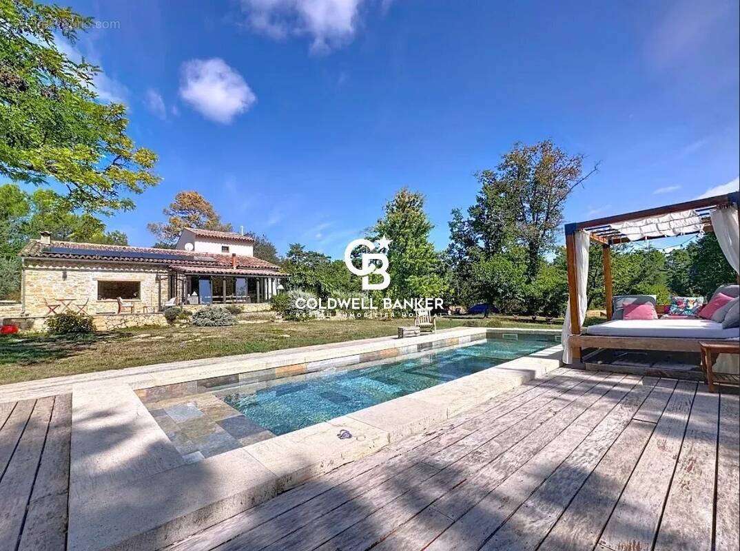 Maison à TOURRETTES