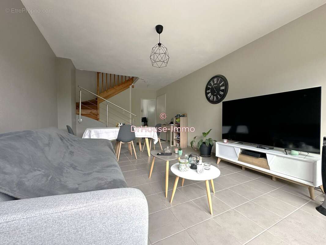 Maison 77 m² à Angouleme  - photo 2