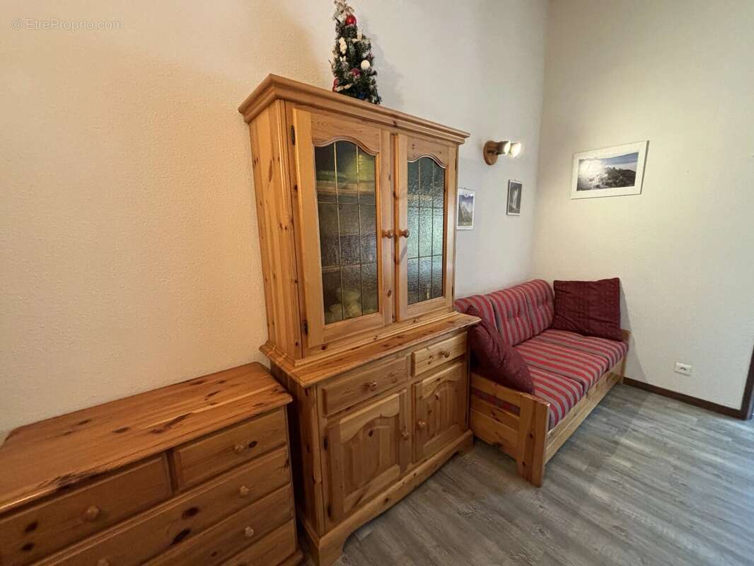 Appartement à MORILLON