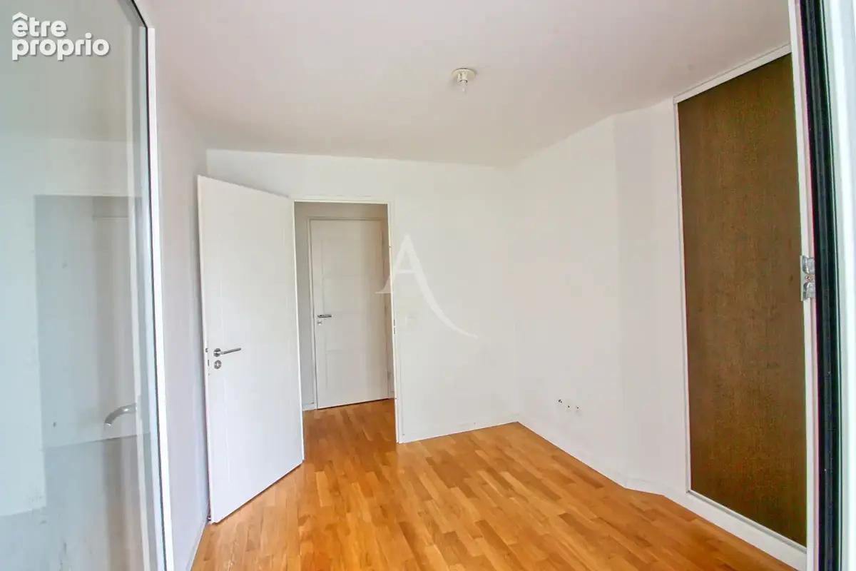 Appartement dans un immeuble récent de standing - photo 10